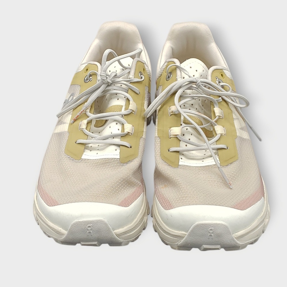 OnCloud Cloudultra Trail (women’s 9.5) - Picture 4 of 10